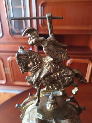 Reloj de sobremesa antiguo