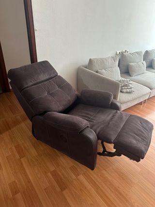 Sillón reclinable eléctrico marrón