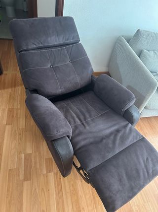 Sillón reclinable eléctrico marrón