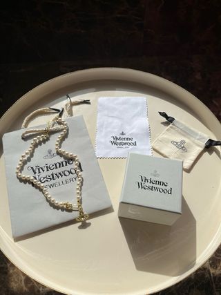 Collar Vivienne Westwood Orb Plata y Dorado