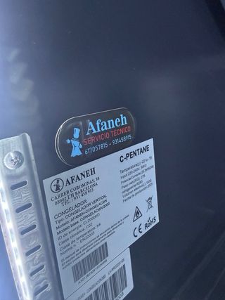 CONGELADORES VERTICALES AFANEH DE 1,2,3,4 PUERTAS