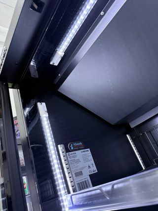 CONGELADORES VERTICALES AFANEH DE 1,2,3,4 PUERTAS