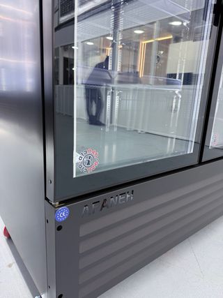 CONGELADORES VERTICALES AFANEH DE 1,2,3,4 PUERTAS