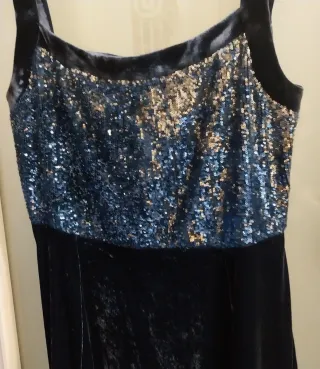 Abito elegante blu con paillettes