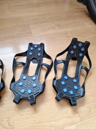 Set di ramponi per ghiaccio