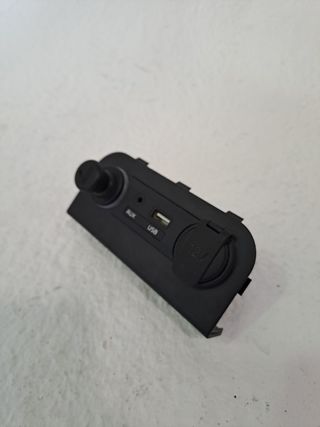 REJILLA PARAGOLPES DELANTERO KIA RIO (YB) 653471