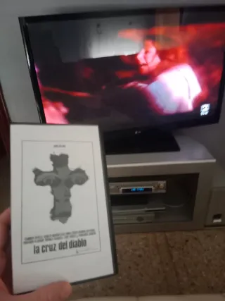 VHS La Cruz del Diablo (grabada n tv buena imagen)