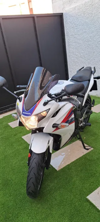 Honda CBR125R
