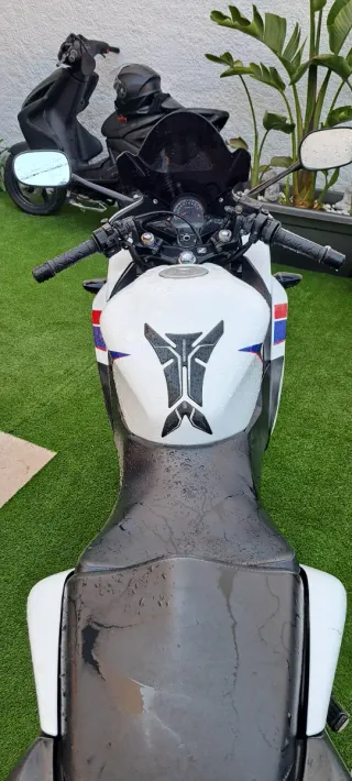 Honda CBR125R