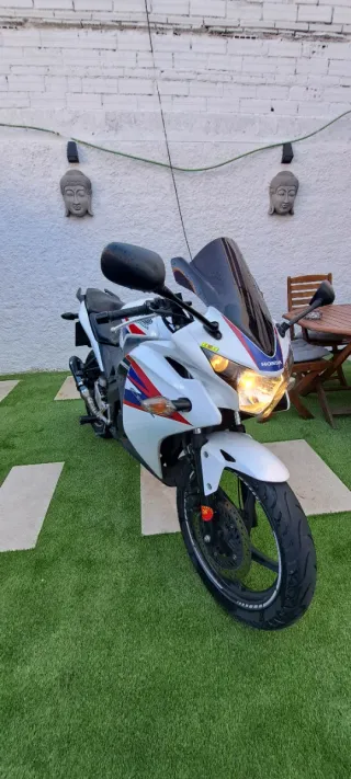 Honda CBR125R