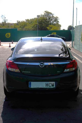 Opel Insignia 2011.