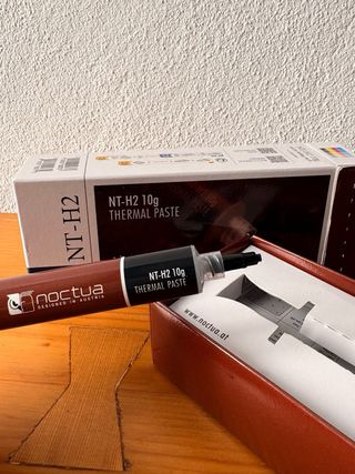 Pasta Térmica Noctua NT-H2 10g + Limpiadores x9