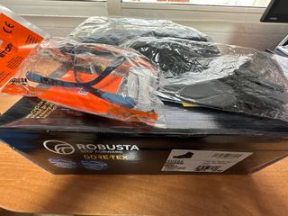 Botas Arpón Black GORE-TEX Seguridad + Regalo