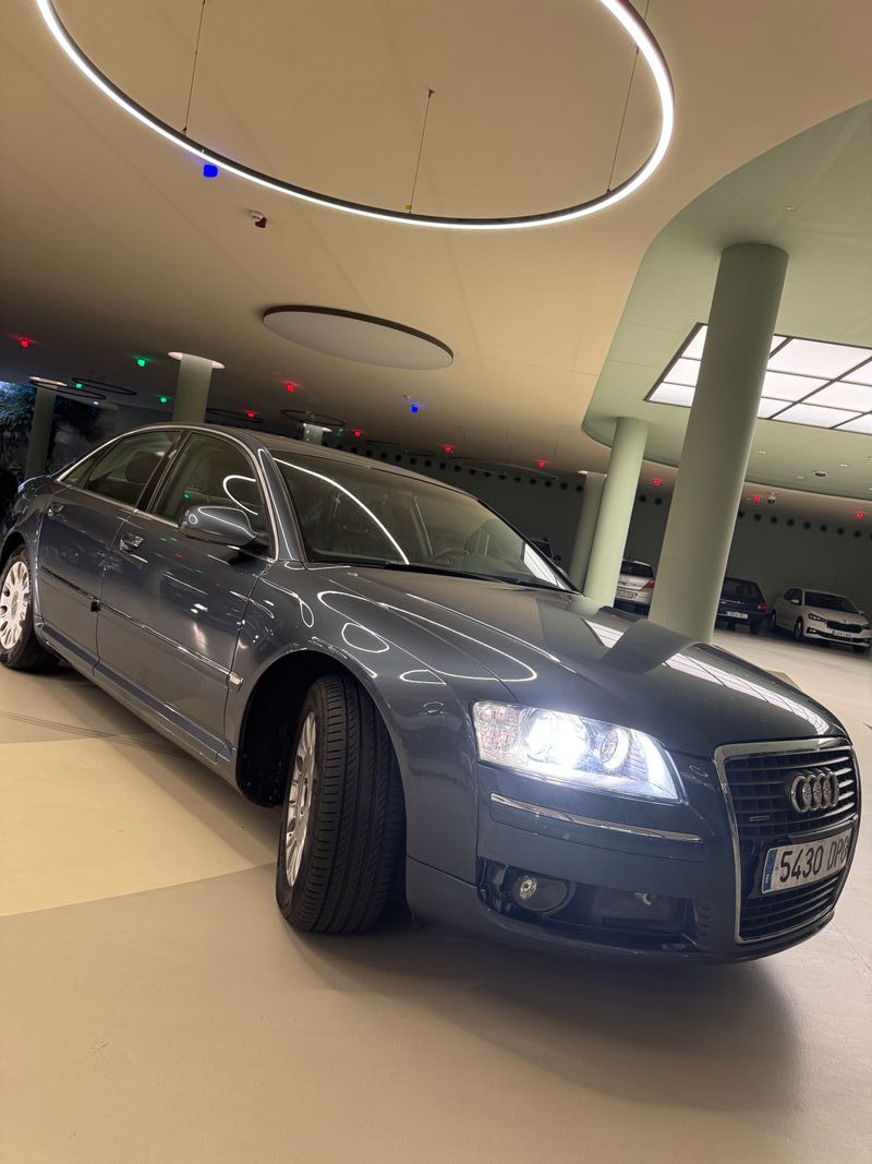 Audi A8 TDI Quattro 2005 - foto 1