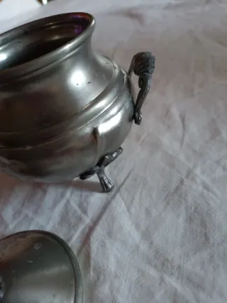 Zuccheriera in peltro con manici