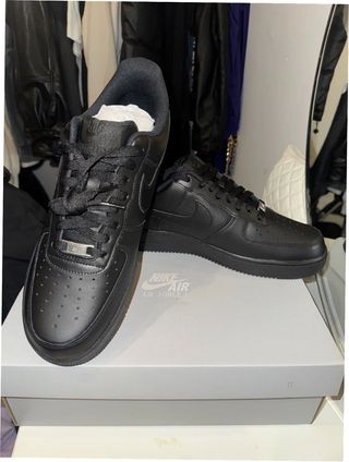 Nike Air Force 1 Low '07 Negras Talla 44