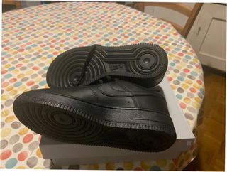 Nike Air Force 1 Low '07 Negras Talla 37.5