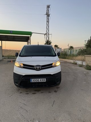 Toyota Proace verso
