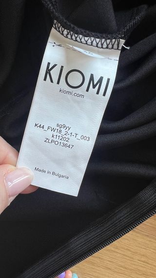 Mono negro tirantes con cinturón “Kiomi”