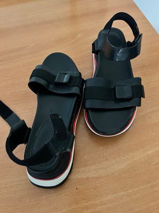 Sandalias Zara Plataforma Negra Roja