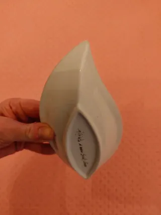 Foglia in porcellana dipinta a mano scuotatasche