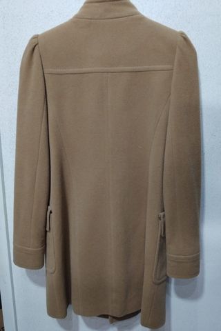 Elegante abrigo Oui camel