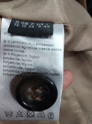 Elegante abrigo Oui camel