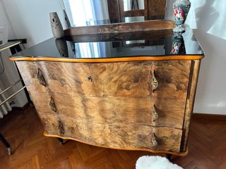 Cassettiera vintage con specchio