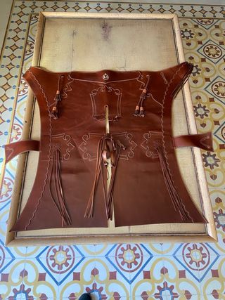 Zahones de cuero a medida sin estrenar