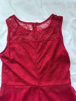 Vestido largo rojo tul y encaje