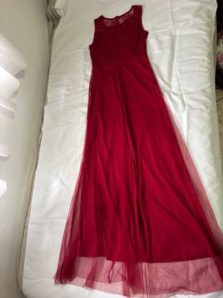 Vestido largo rojo tul y encaje