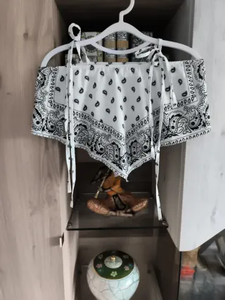 Top bandeau blanco y negro