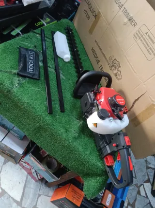 Tagliasiepe a scoppio Stagluck HT230