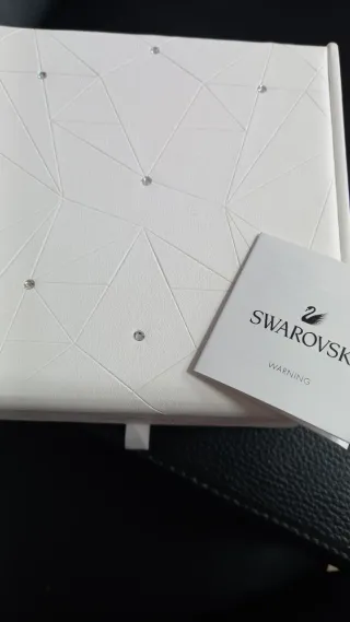 Portagioie in pelle con dettagli Swarovski