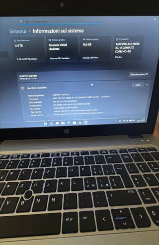 HP EliteBook 16GB RAM 256GB SSD W11
