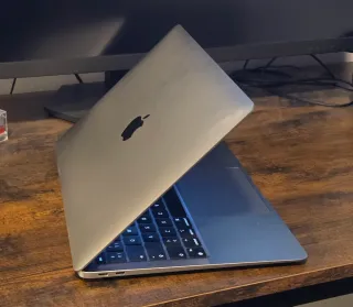 MacBook Air M1 2020 Plata/Gris Espacial