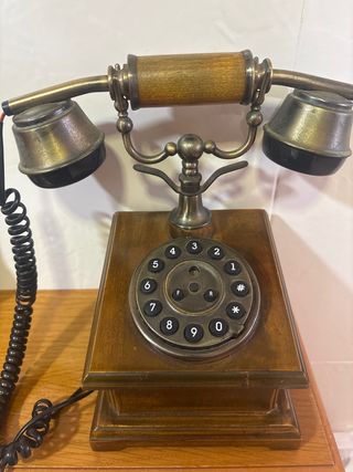 Teléfono antiguo de disco funciona