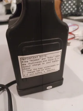 Cargador Batería Coche Moto 12V Pro User