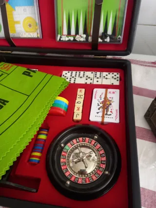 Kit de Jogos de Mesa Maleta