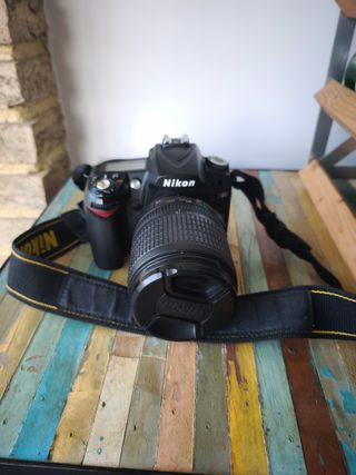 Nikon D90 + Objetivo 18-105mm VR <50K disparos