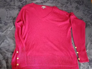 Conjunto 3 jerséis: blanco, crudo y granate.