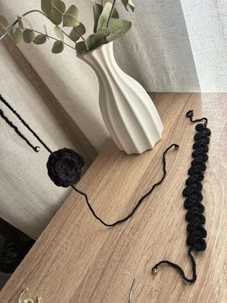 Choker. Estilo Flor. Color Azul. 100% a mano