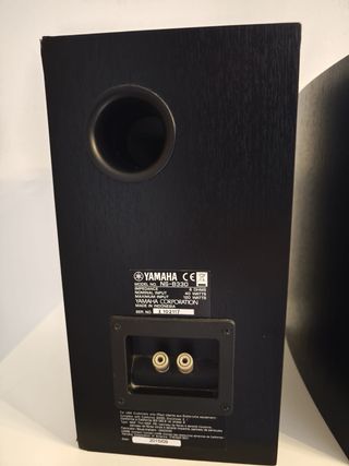 Pareja Altavoces Yamaha NS-B330 Hi-Res