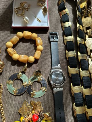 Lote bisuteria Antiguas Oro y Multicolor