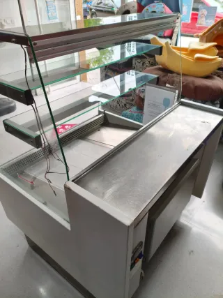 Nevera expositora pastelera