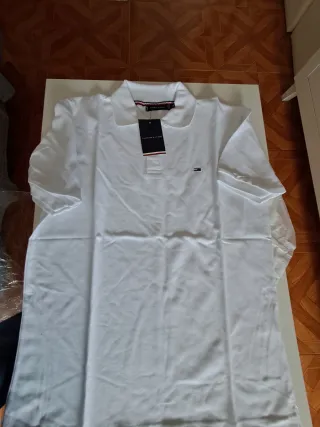 Polo Tommy Hilfiger blanco sin estrenar