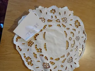 Centrotavola in tessuto bianco
