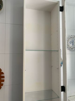 Urge Vitrinas de madera y cristal