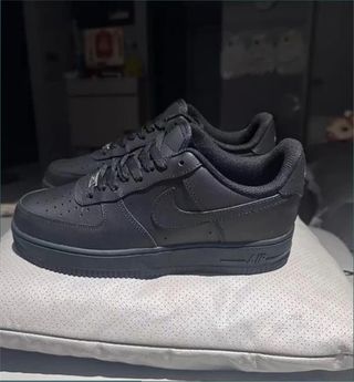 Nike Air Force 1 Low '07 Negras Talla 42