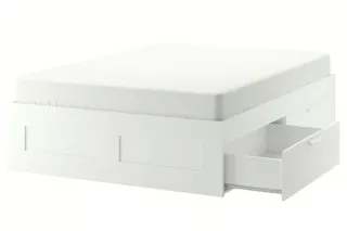 Cama con 4 cajones, somier y colchón